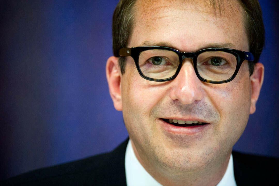 Bundesverkehrsminister Dobrindt will Regelungen erarbeiten, um Alkoholtester bei einmal ertappten Fahrern einzusetzen