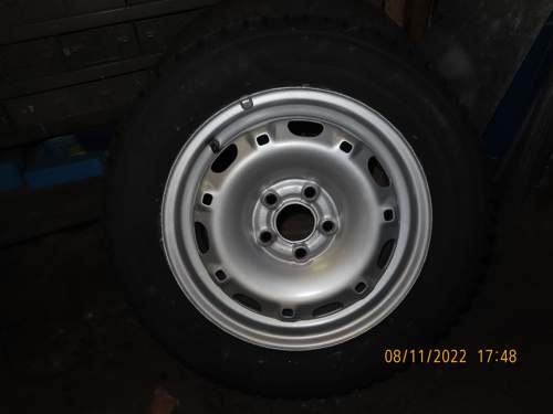 Polo-r1-felge-silber-1840x