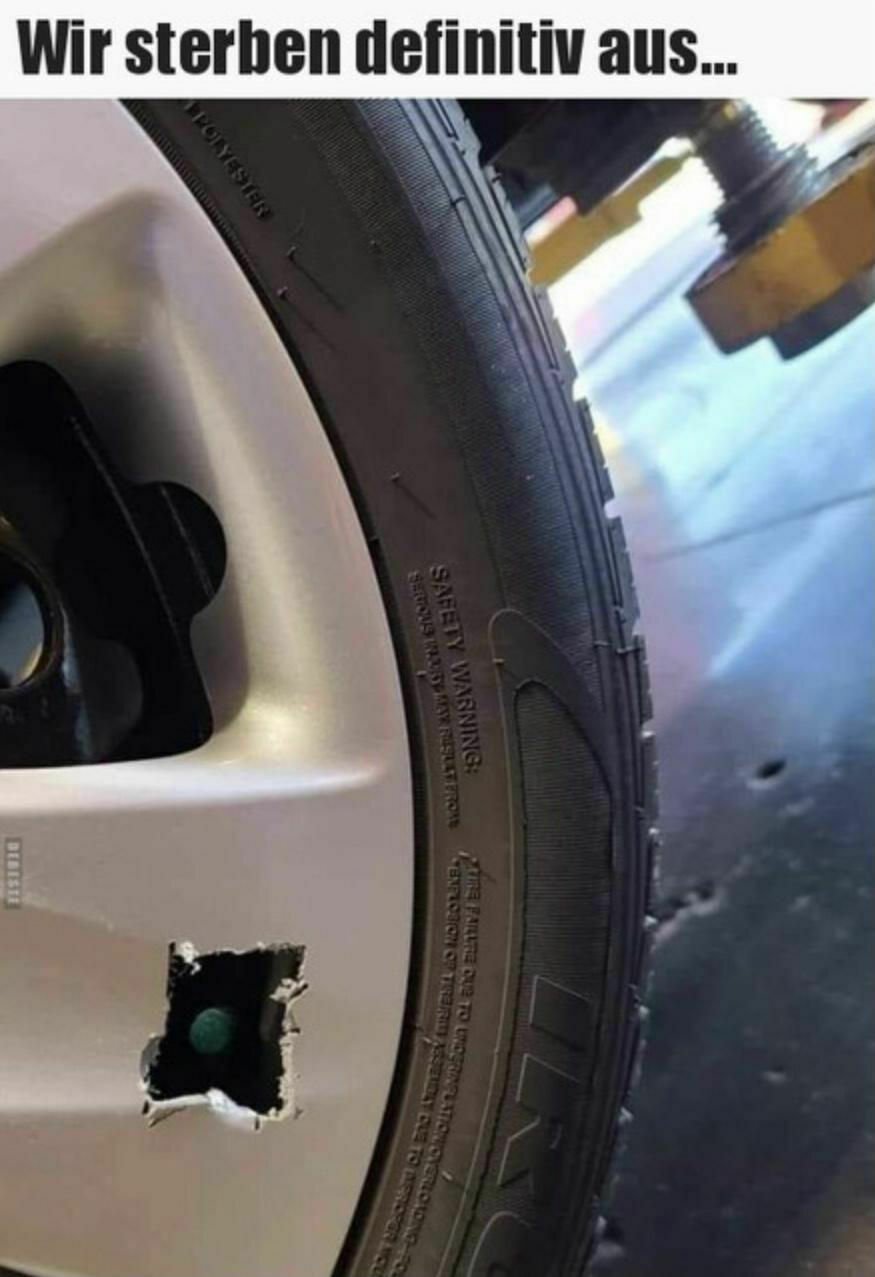 Vielleicht so: Ein Witzefred - um die Biker auf zu lockern