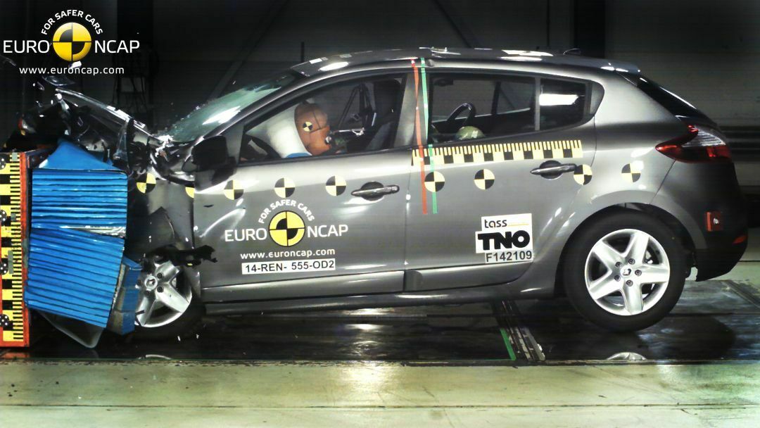 Der Renault Mégane musste bereits zum dritten Mal zum Crashtest