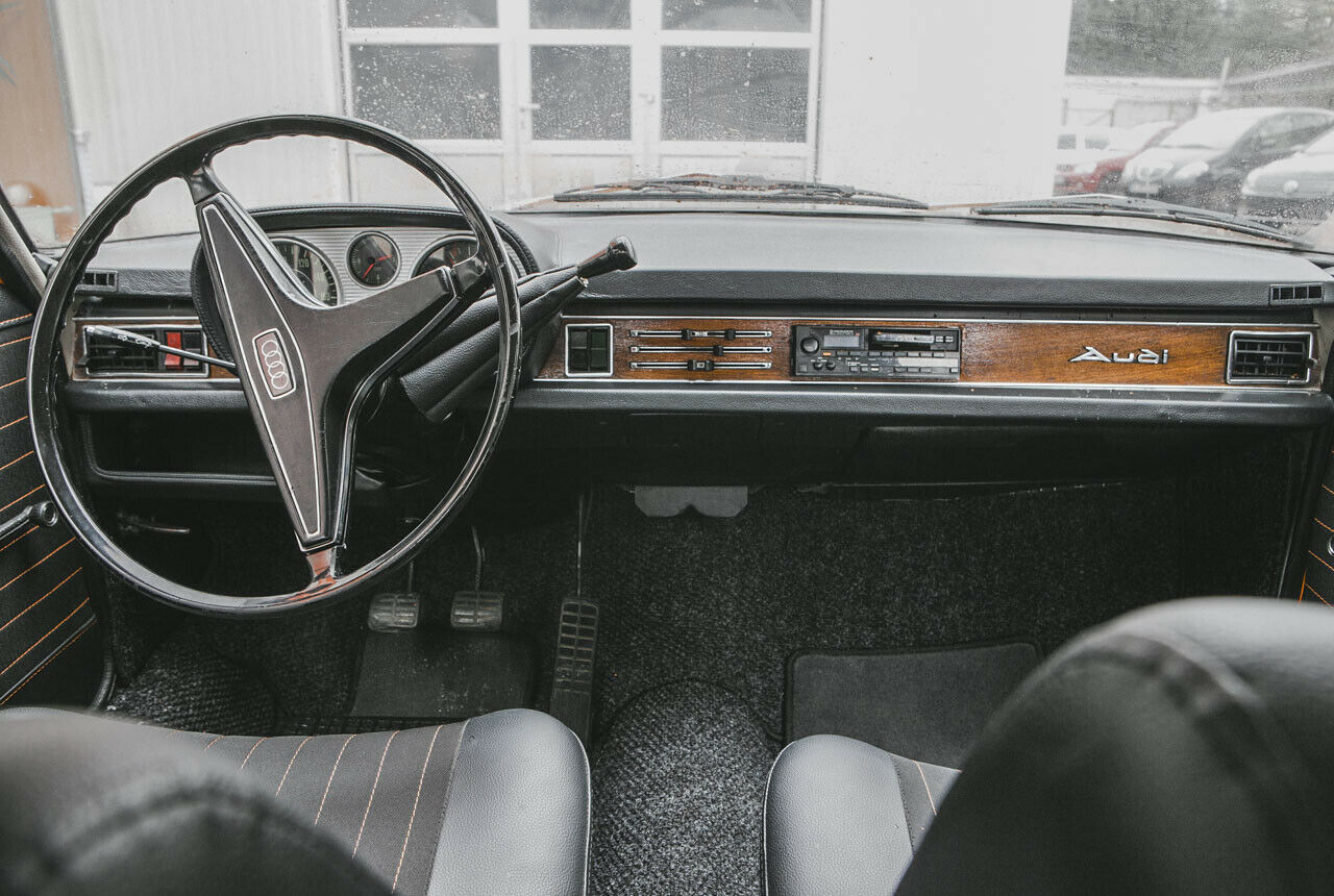 Das Interieur hat ein paar Macken - geht aber im Großen und Ganzen in Ordnung