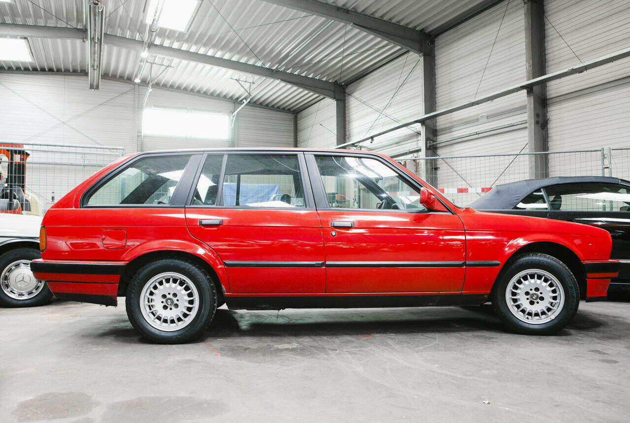 Exemplare mit Sechszylinder sind deutlich teurer als unser Vierzylinder-Touring