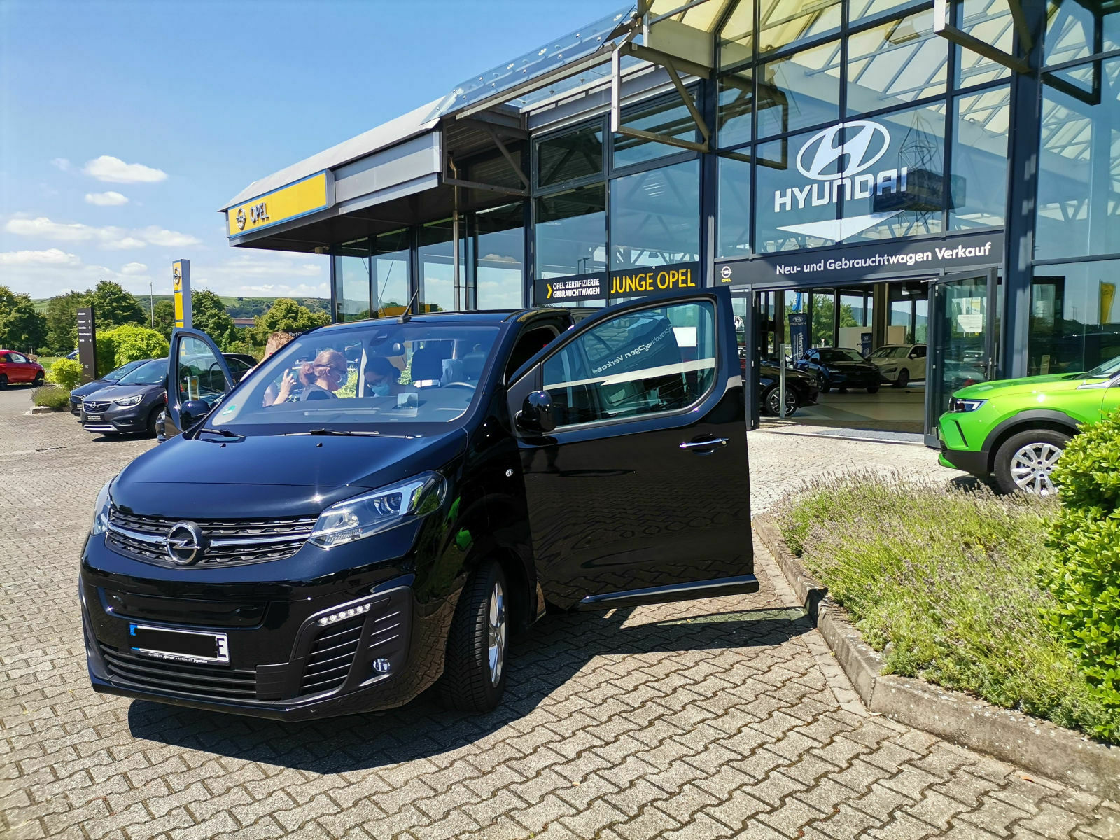 Vivaro-e / Zafira-e life