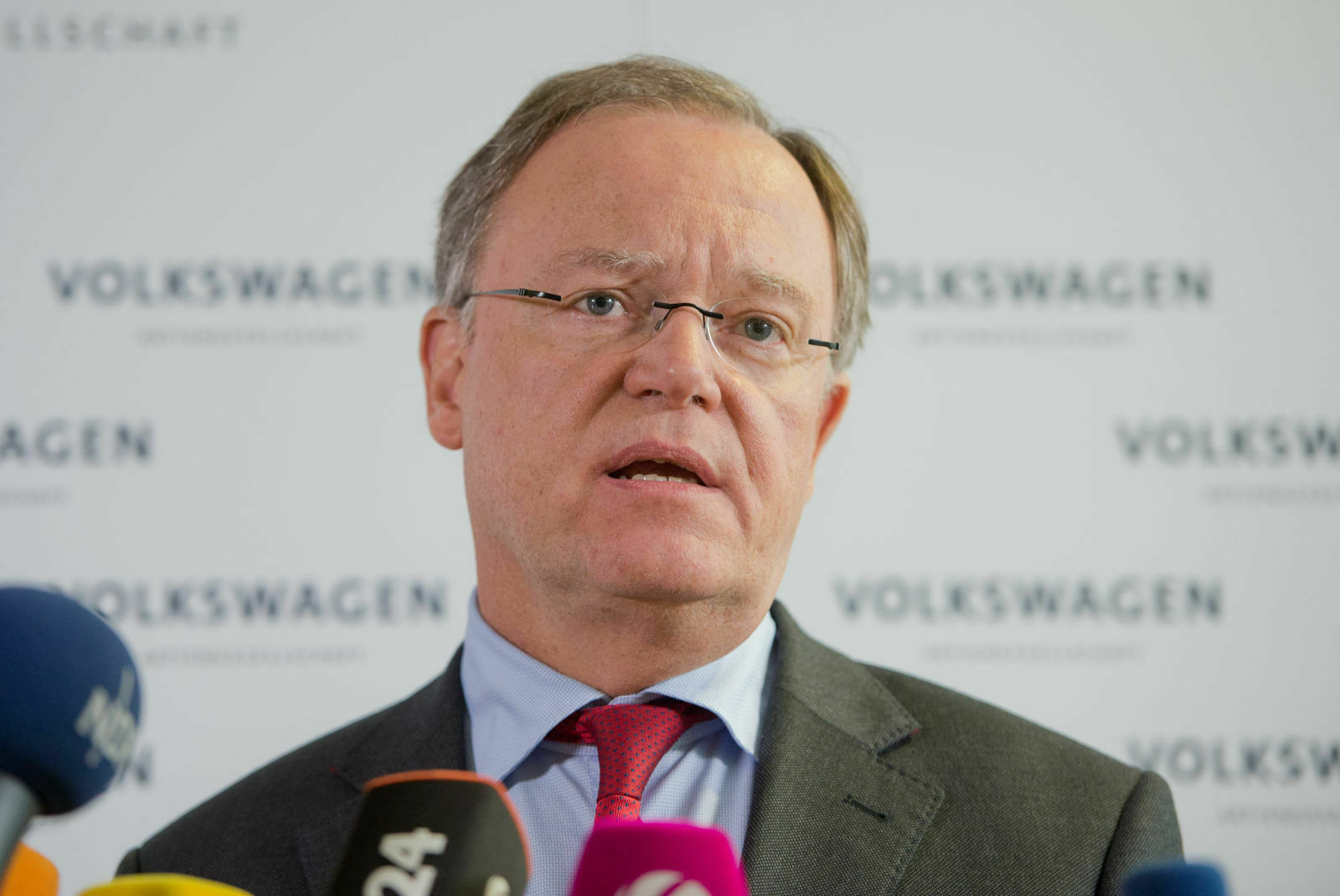 Niedersachens Ministerpräsident Stephan Weil gehört zum VW-Aufsichtsrat. VW soll nach seiner Auffassung profitabler werden. Vor allem die Hauptmarke VW