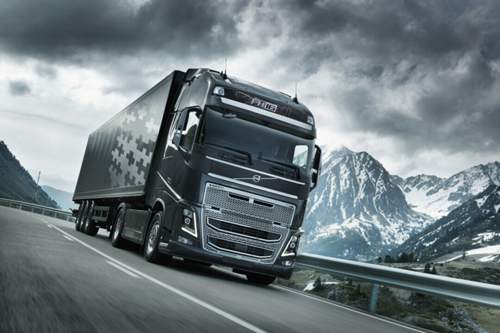 Volvo will bis Ende 2015 seine Kosten durch den Konzernumbau und die Stellenstreichungen um neun Milliarden Kronen drücken