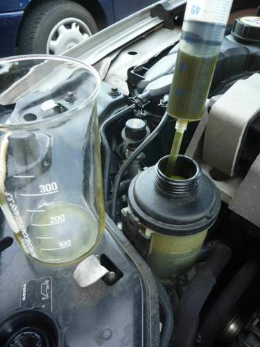 Volvo-v70iii-2-5t-cng-3-servooelwechsel-spritze