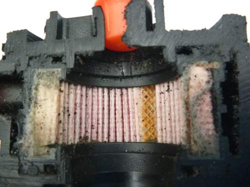 Volvo-v70iii-2-5t-cng-filter-schnitt-2