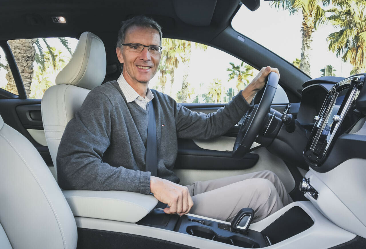 Unser Autor Michael Specht im neuen Volvo XC40
