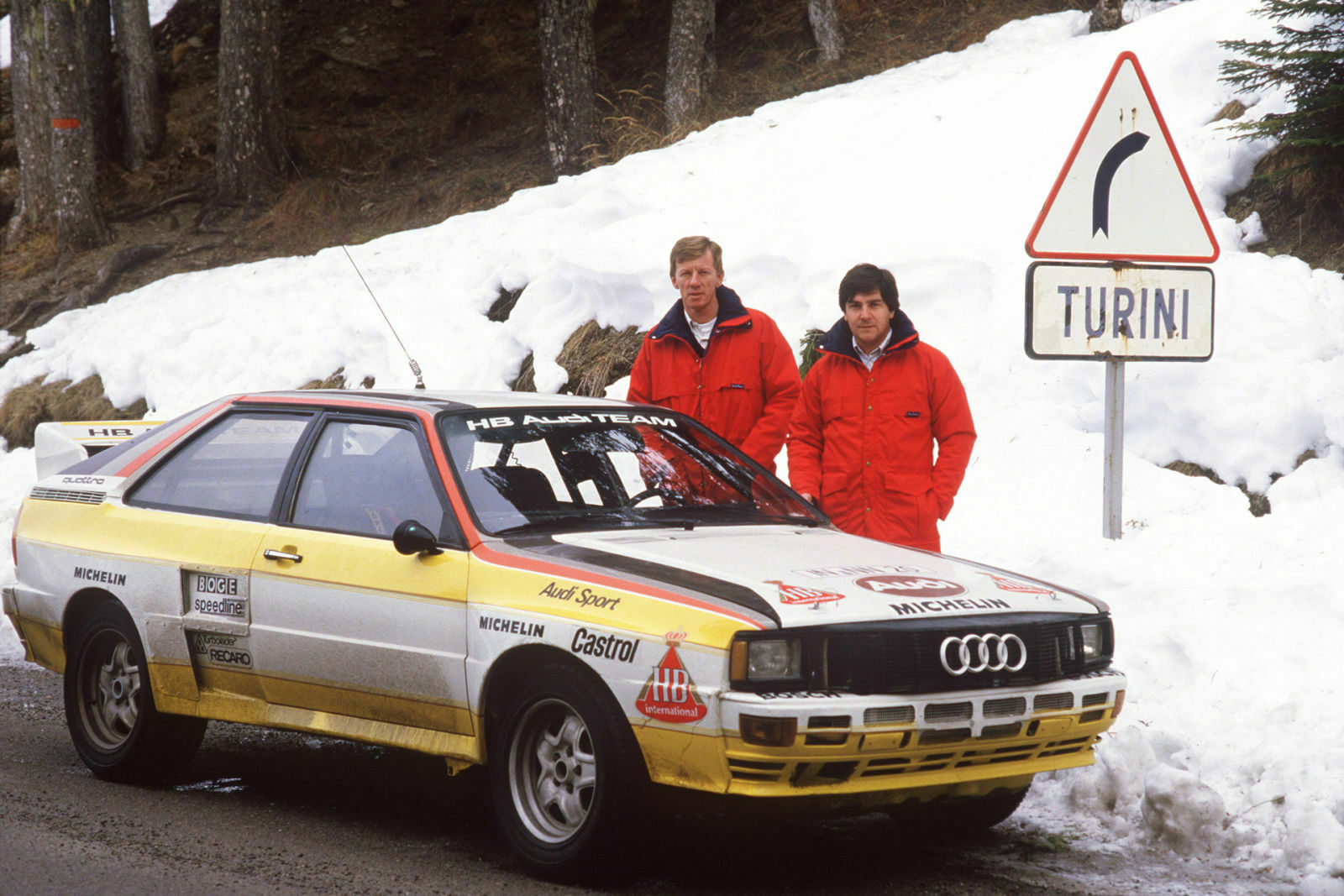 Röhrl und Geistdörfer mit dem Audi Quattro am verschneiten Col de Turini (1984)