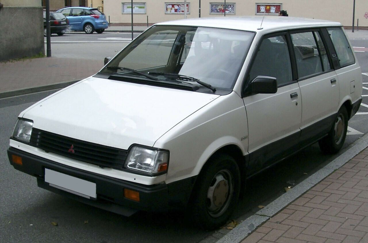 Der Mitsubishi Space Wagon gehörte zu den Pionieren im Feld der Großraumlimousinen