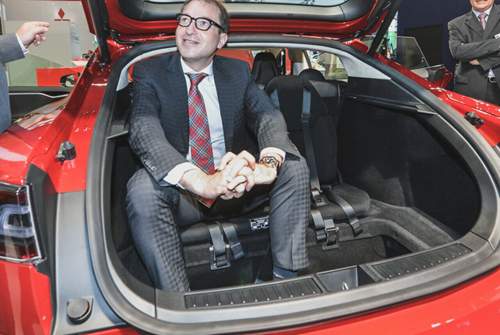 Bundesverkehrsminister Alexander Dobrindt: Seehofers bester Mann hat alles versucht. Trotzdem könnte sein Vorhaben noch scheitern - wenn die Länder die Umsetzung bis zur Wahl im Herbst verzögern