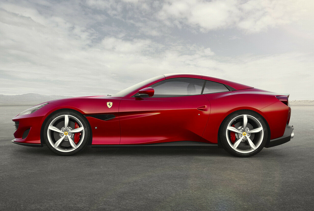 Das Dach des Portofino besteht aus Aluminium und faltet sich hinter den Sitzen zusammen