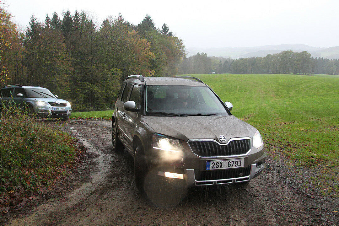 Auch Schlamm und Matsch meistert das SUV mit vier angetriebenen Rädern problemlos