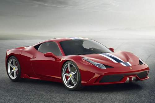 Ein Renn-Ferrari mit Straßenzulassung: Mehr Literleistung bietet kein anderer Hersteller
