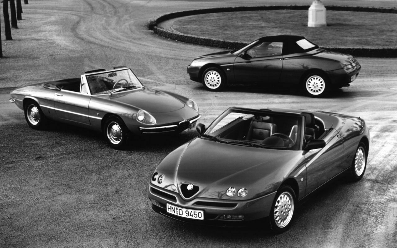 1994 war dann doch Schluss: der erste Spider von 1966 mit seinem nachfolger von 1994
