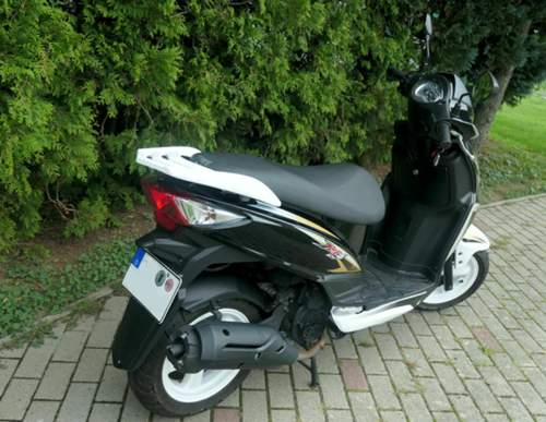 Sym-jet
