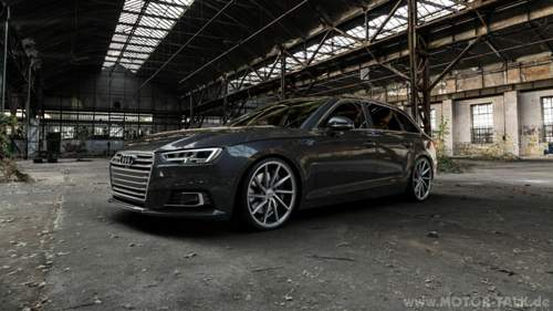 Vossen-cvt-flat-face-links-graphit-felge-mit-reifen-grau-in-20zoll-winterfelge-alufelge-auf-anthrazitem-audi-a4-typ-b9-avant-mit-15mm-tieferlegung-industriehalle-1-camera-000-1920