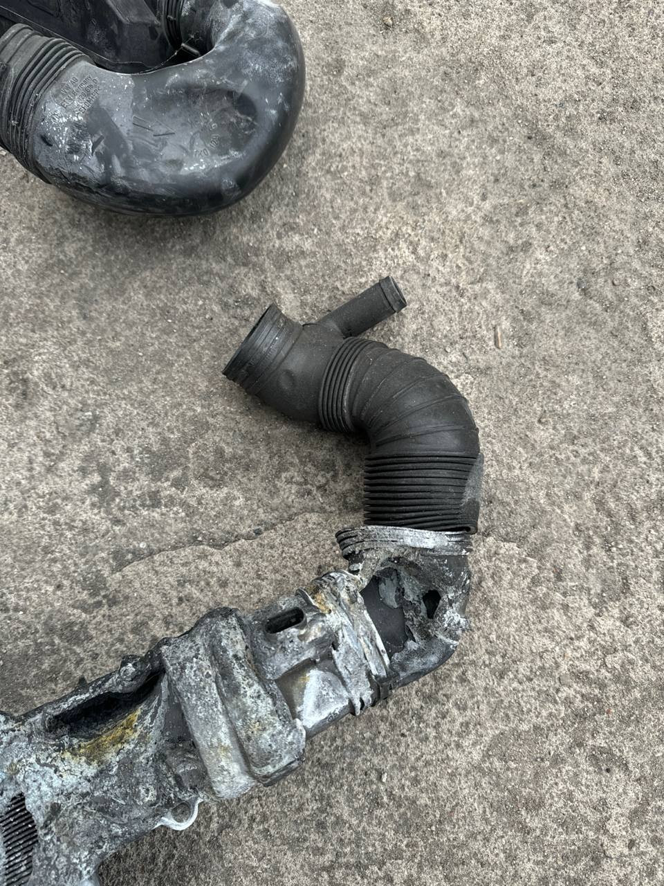 VW Golf 6 explosion/Feuer im Motorraum