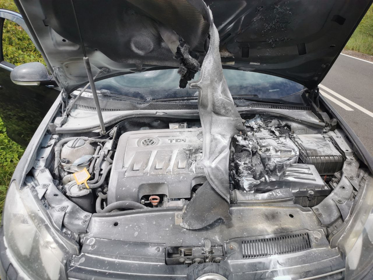 VW Golf 6 explosion/Feuer im Motorraum