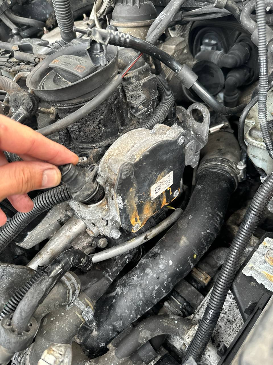 VW Golf 6 explosion/Feuer im Motorraum