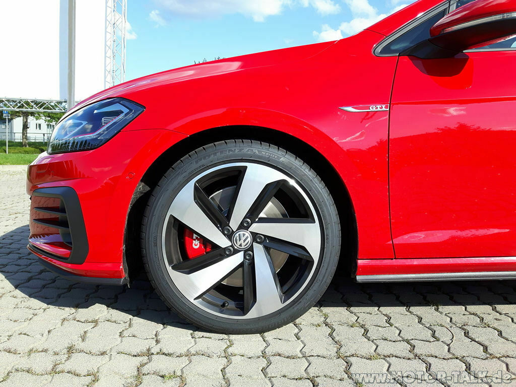 VW Golf 7 (AU/5G) GTI 2.0 TSI Performance Test