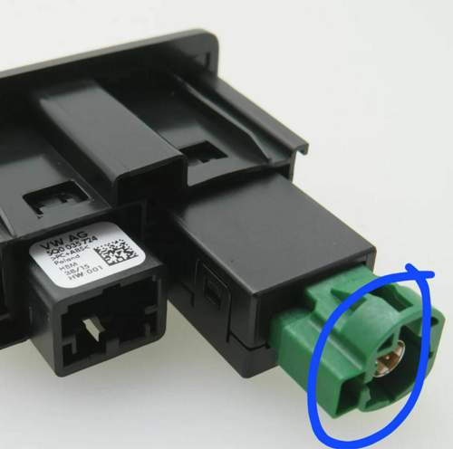 Usb buchse fuer apple-carplay.jpg