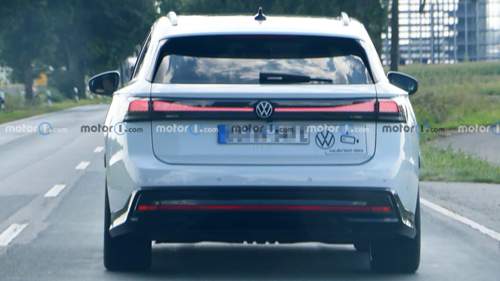 Volkswagen-id-7-electric-wagon-spy-photos
