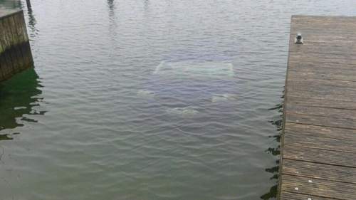 Groemitz-transporter-im-wasser