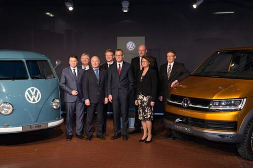 Elke Eller (einzige Frau im Bild) hat VW verlassen und arbeitet künftig für TUI