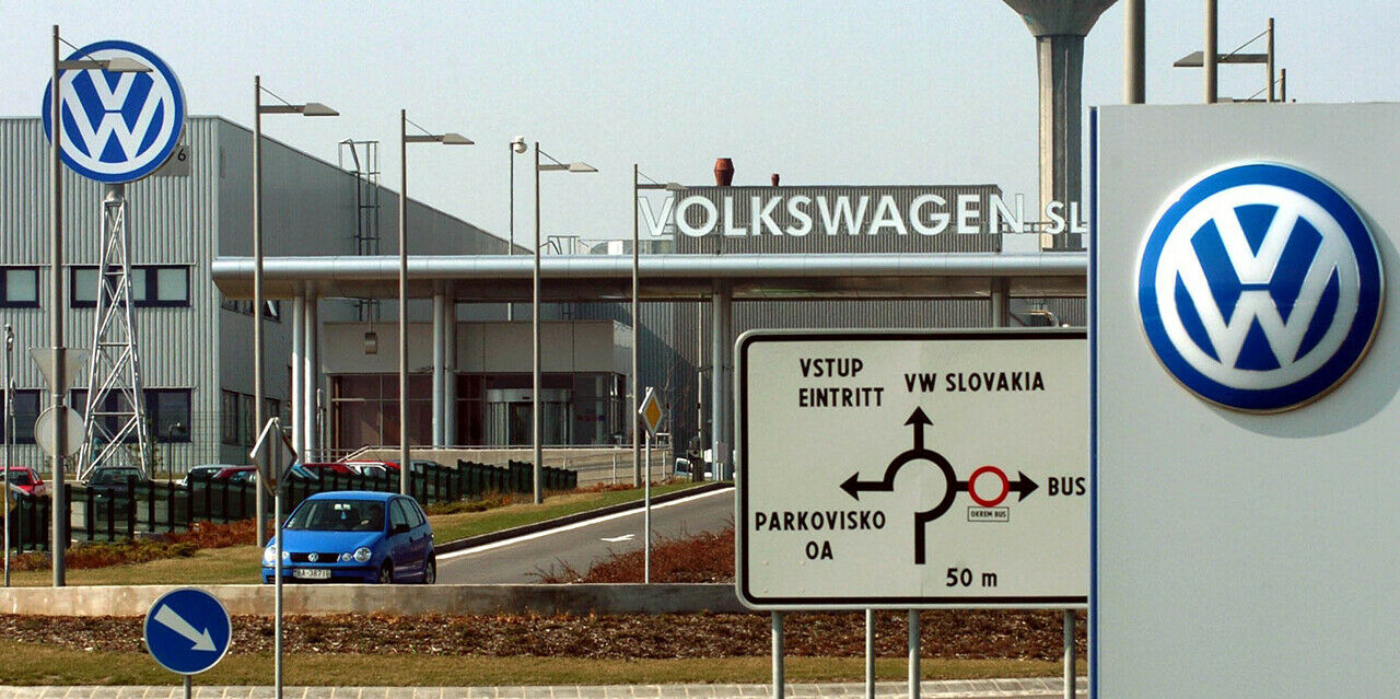 In dem slowakischen VW-Werk werden Autos für sechs Marken produziert: VW, Porsche, Audi, Bentley, Seat und Skoda.