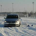 Brems- und Ausweichmanöver im Schnee