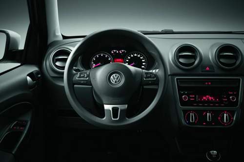 Tacho und Lenkrad im VW Gol kommen mir sehr bekannt vor
