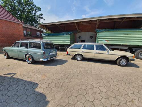 Volvo-PV221+W123-230TE
