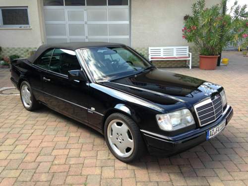 Mercedes E-220