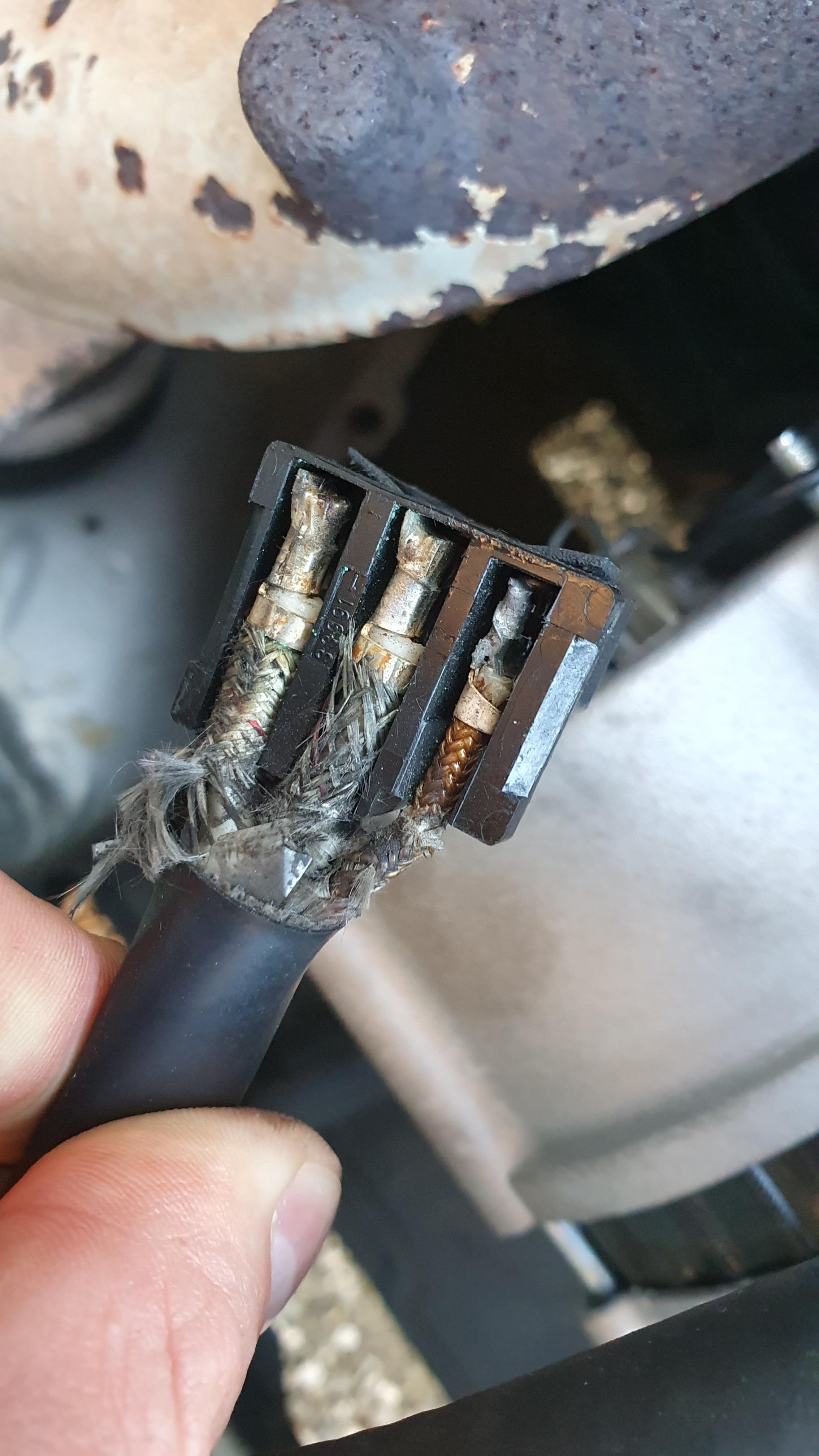 W124 E230 Batterie wird nicht geladen & Kombiinstrument Seltsamer Elektronikfehler