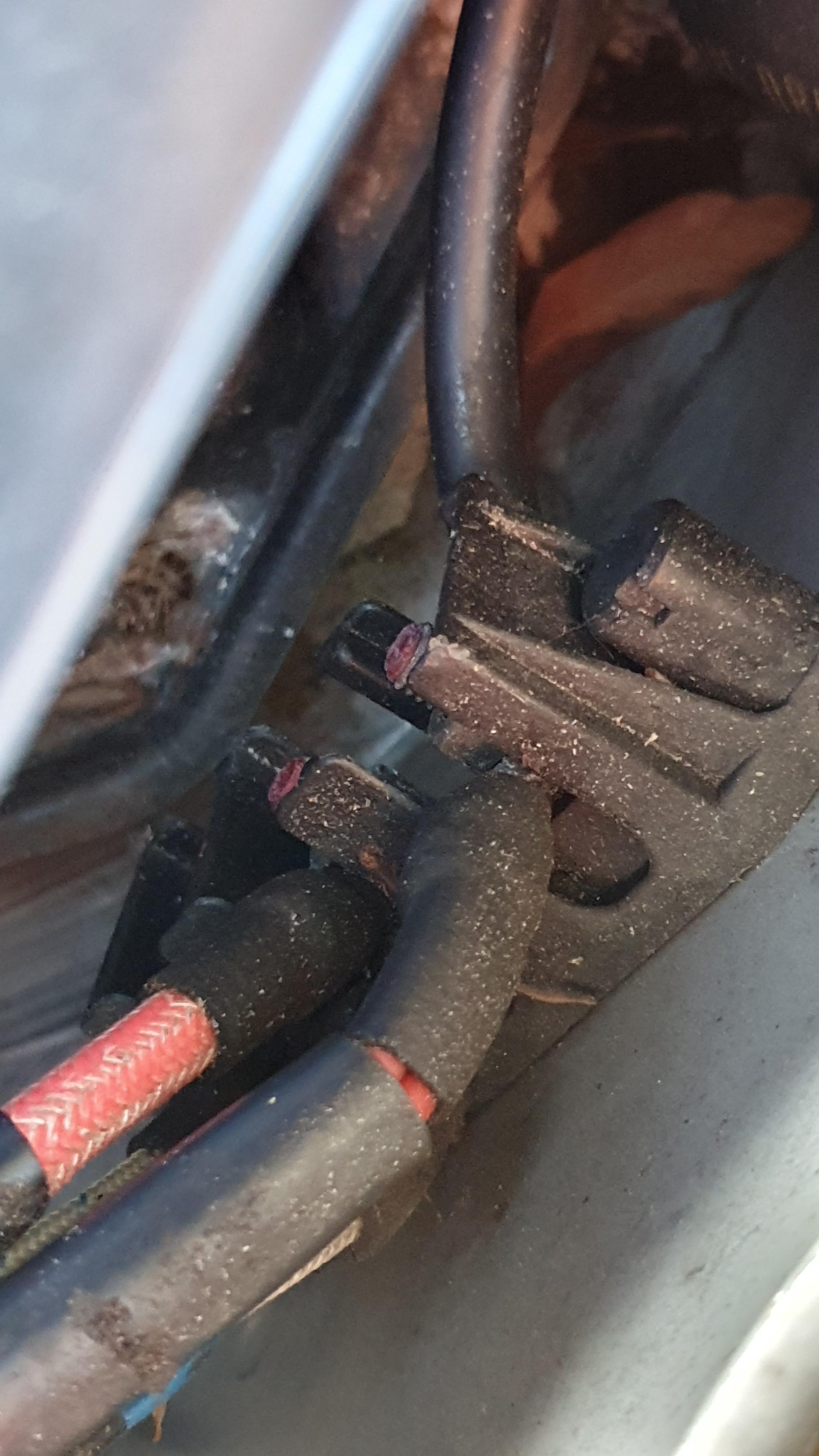 W124 E230 Batterie wird nicht geladen & Kombiinstrument Seltsamer Elektronikfehler