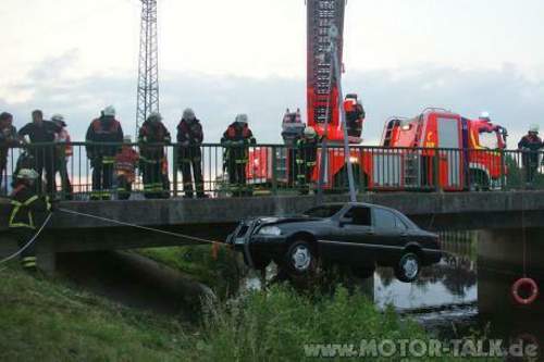 Unfall-ha-hamburg-s-117521c-copyright-hamburgerabendblatt-ap