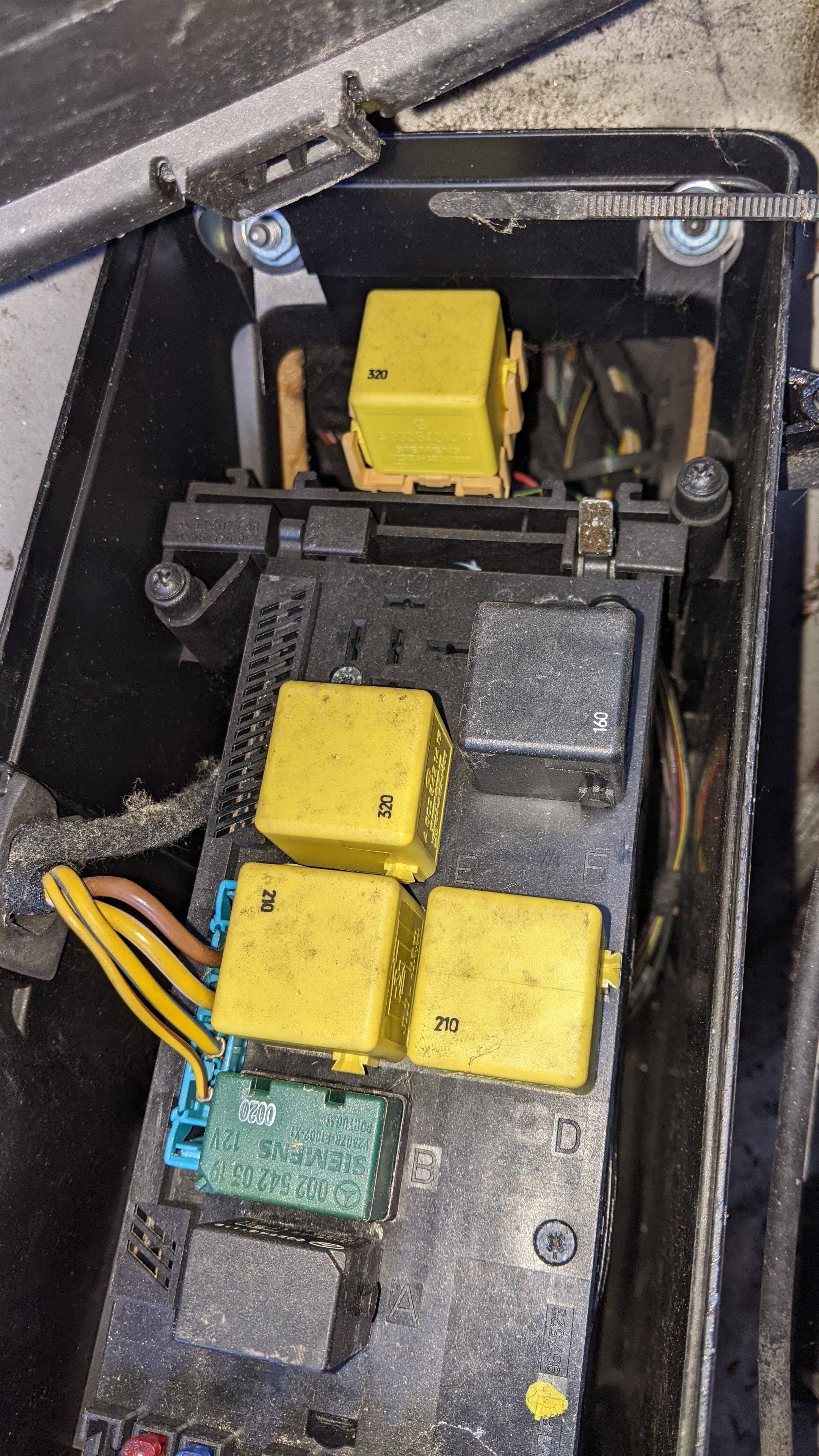 W210 Automatik lässt nach leerer Batterie nicht den Gang einlegen