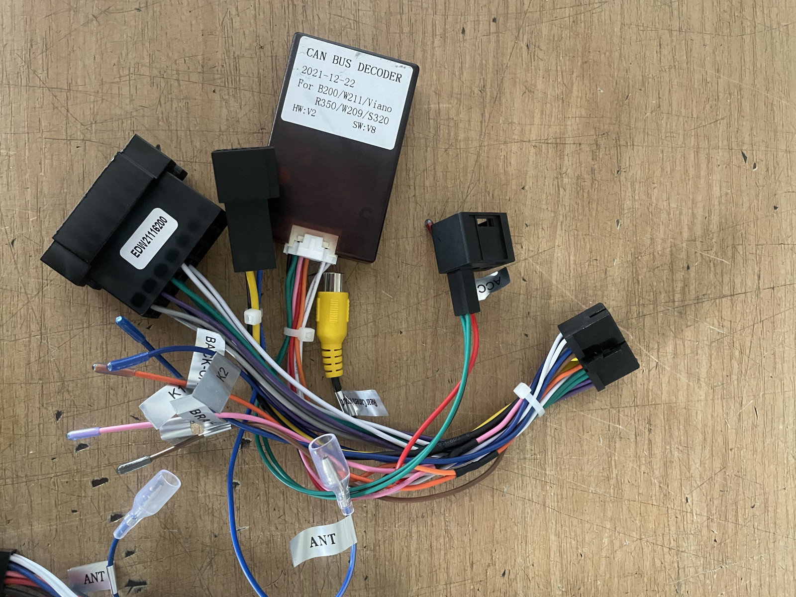 W211 China-Navi Probleme mit Kabelanschluss
