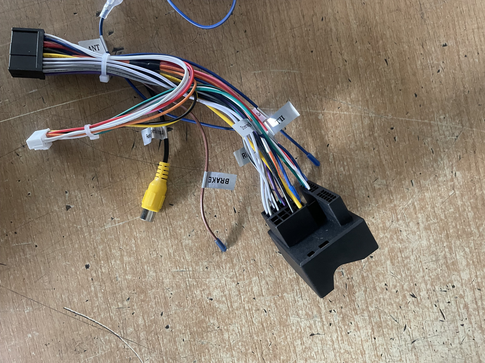 W211 China-Navi Probleme mit Kabelanschluss