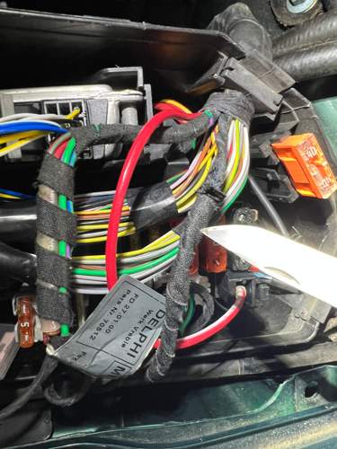 Wo müssen die beiden schwarzen Kabel hin