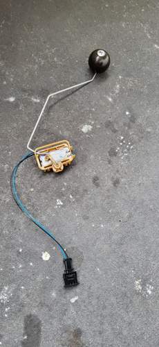 W221 Tanksensor links
