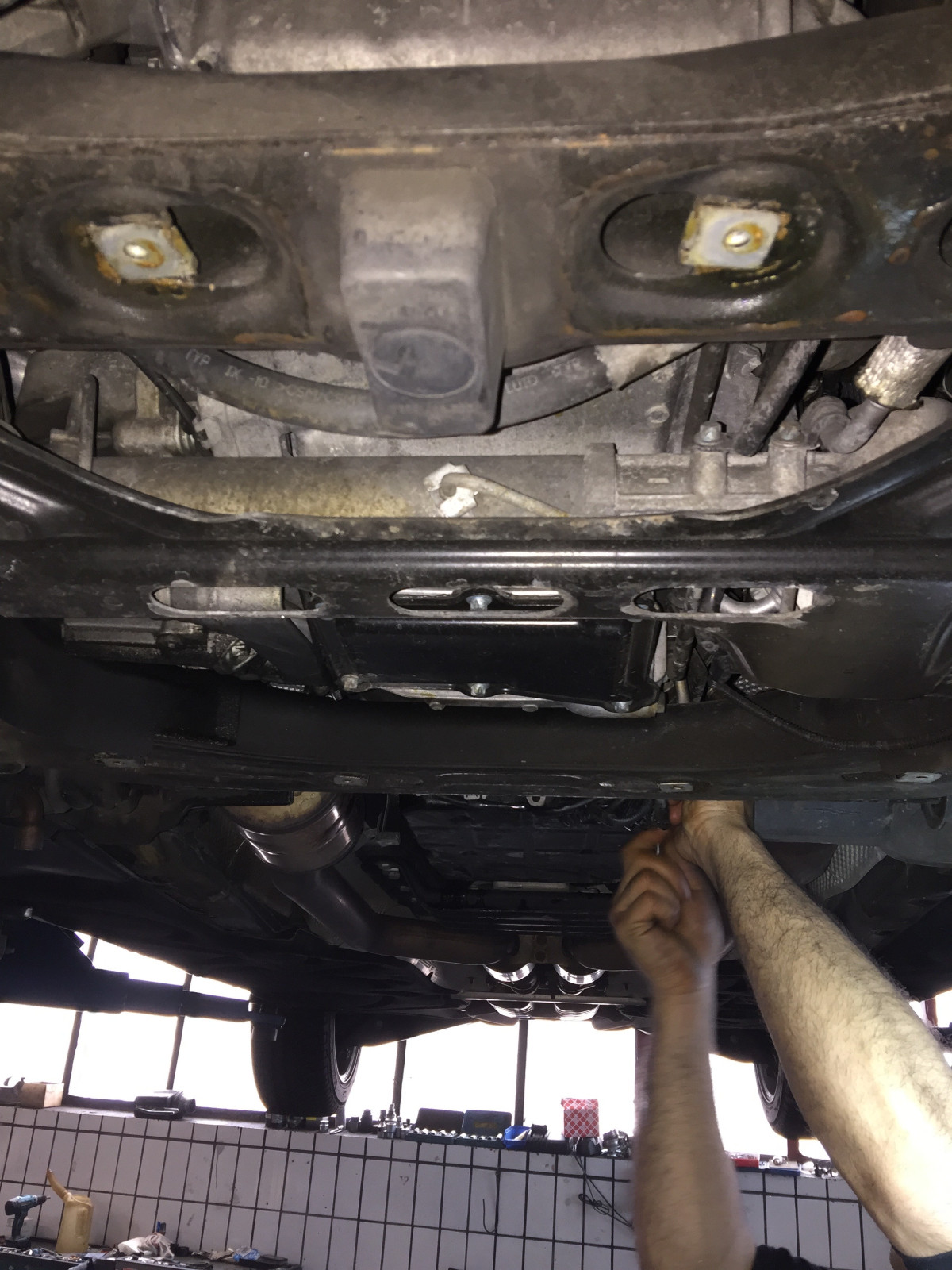 W221 Vibrationen bei eingelegter Fahrstufe
