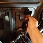 010-kabel-anschluss-hintereseitenverkleidung