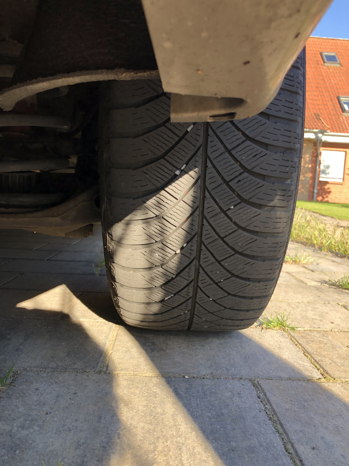 W639 Reifen HA beidseitig innen abgefahren