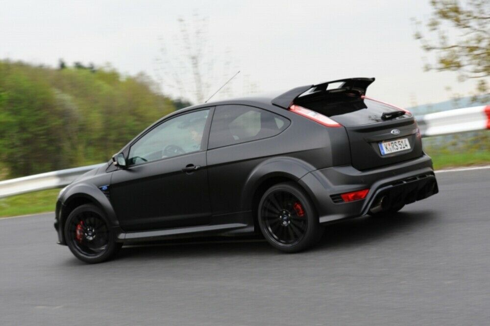 Das alte RS-Modell leistete 305 PS.