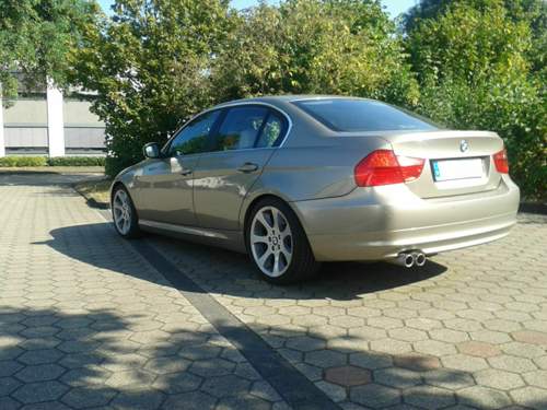 BMW E90 325dA LCI