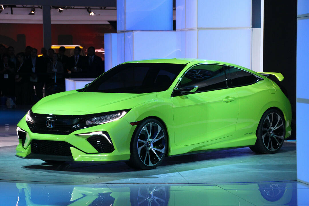 Honda zeigt in New York eine Coupé-Studie des Civic. Die zehnte Generation des Kompaktwagens soll im Herbst starten