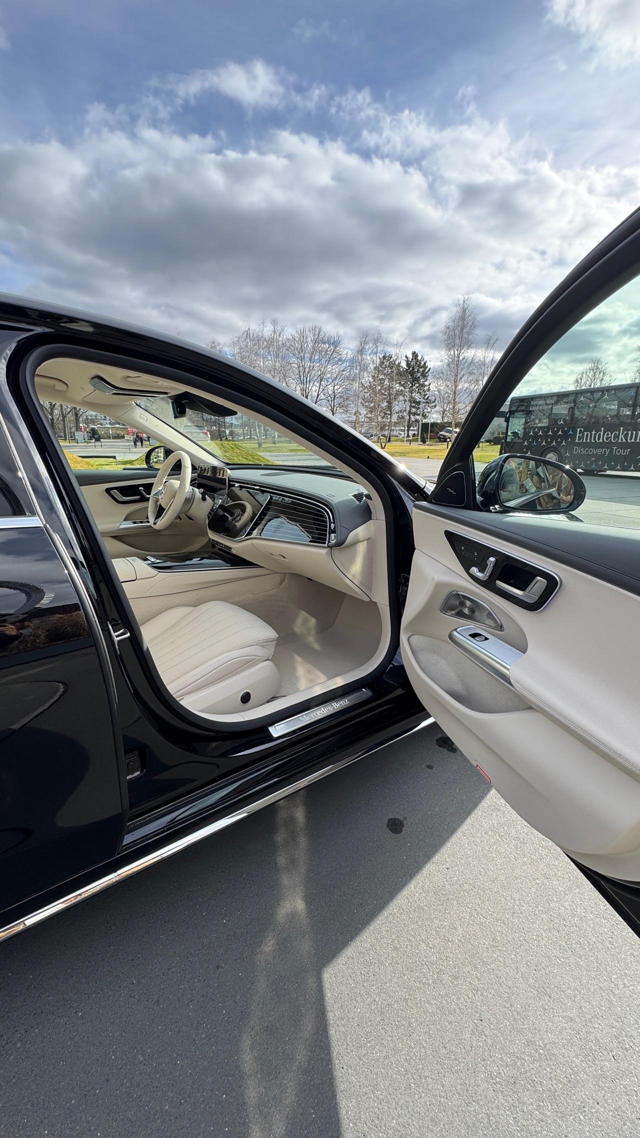Warteraum für die E-Klasse W214