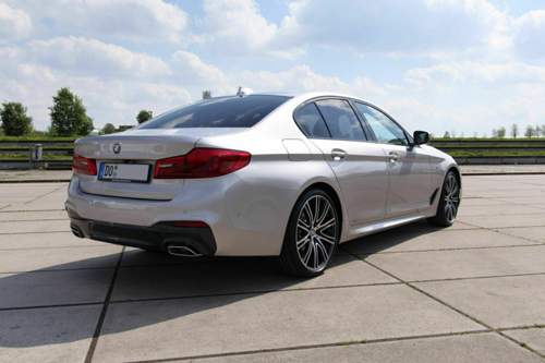 540i xDrive hinten